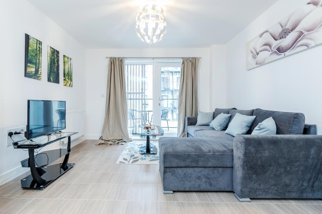 Appartement CONEN Image Court à Romford Extérieur photo