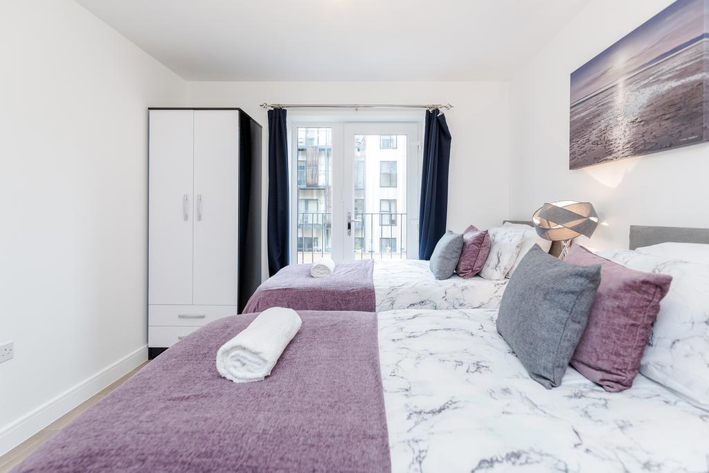 Appartement CONEN Image Court à Romford Extérieur photo
